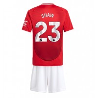 Dres Manchester United Luke Shaw #23 Domaci za djecu 2024-25 Kratak Rukav (+ kratke hlače)